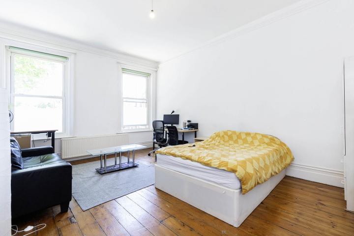 Large Sharers Apartment Finchley Road, Hampstead